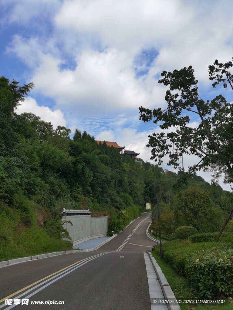 山间公路风景