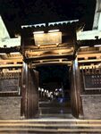 夜晚古牌坊