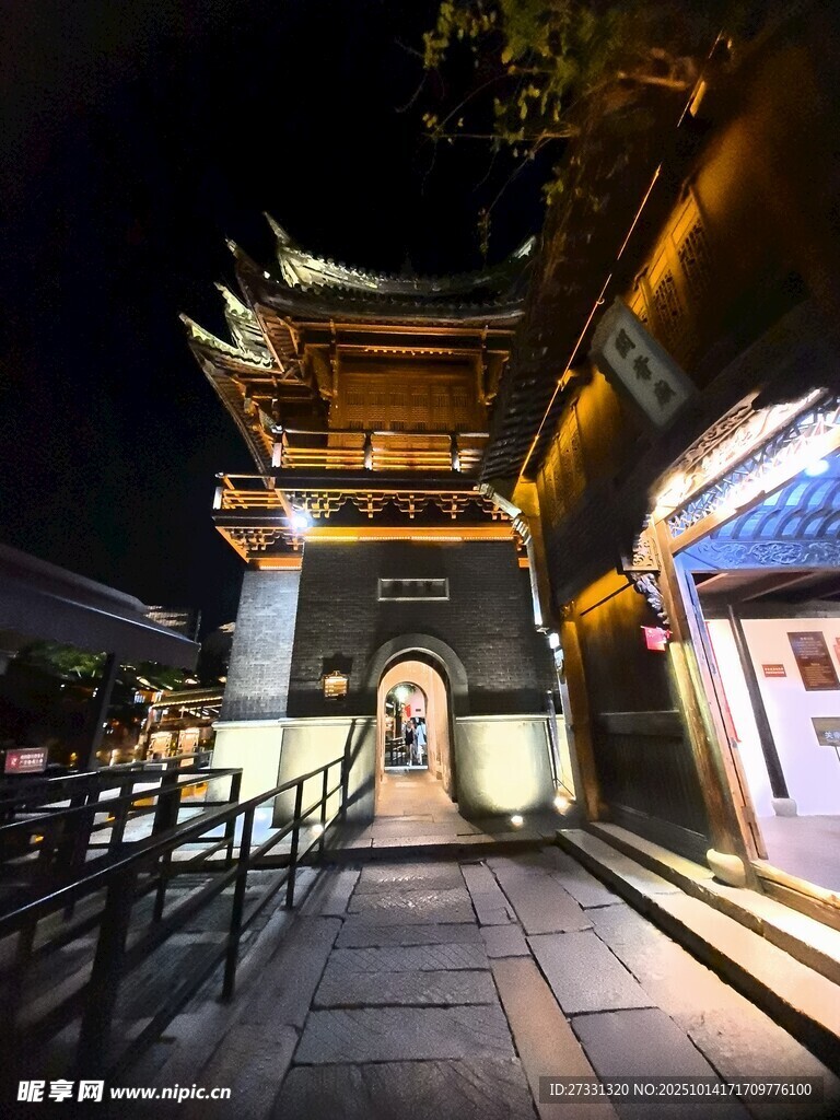 古建夜景