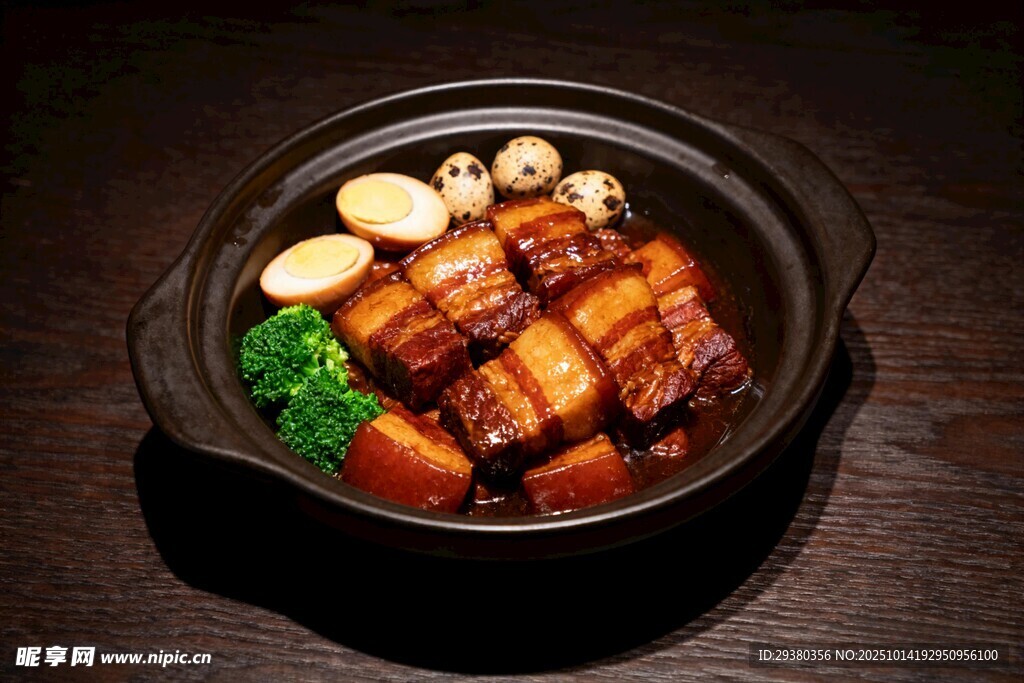 瓦罐烧肉饭