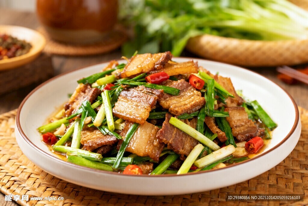 青椒炒五花肉