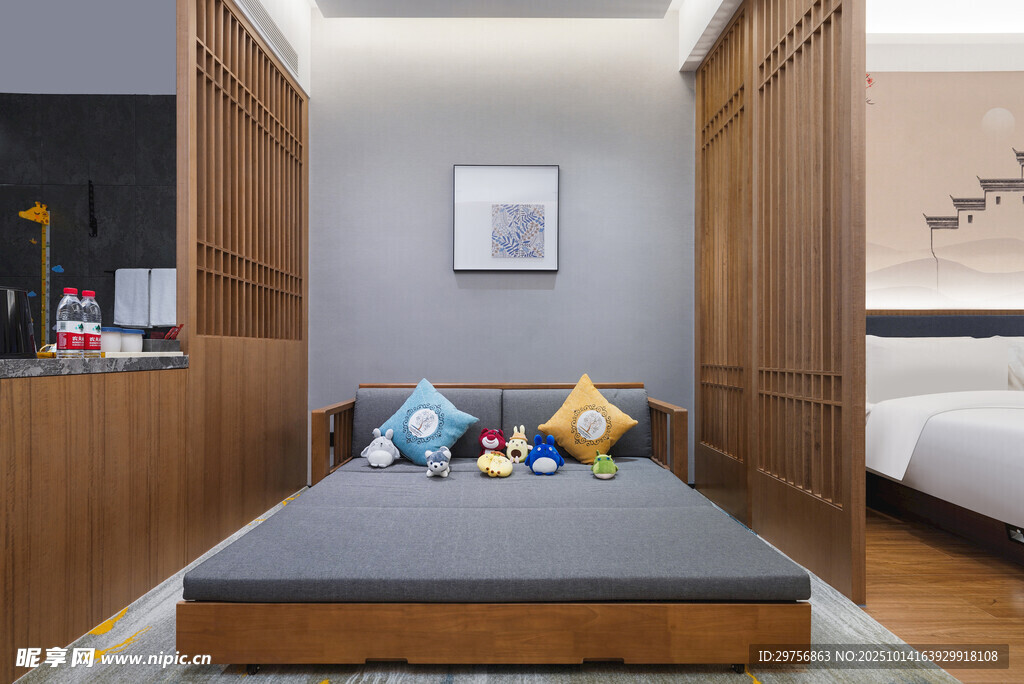 简约卧室榻榻米休息空间