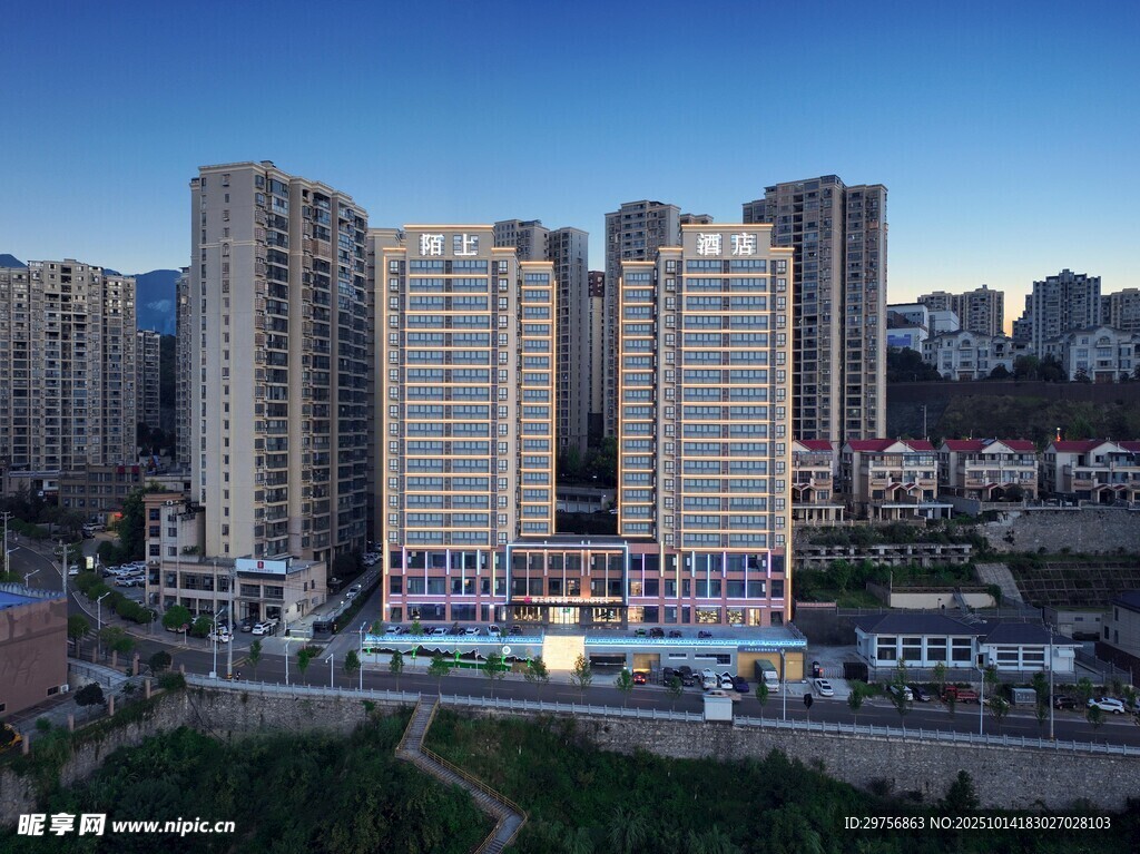 城市高层住宅区景观