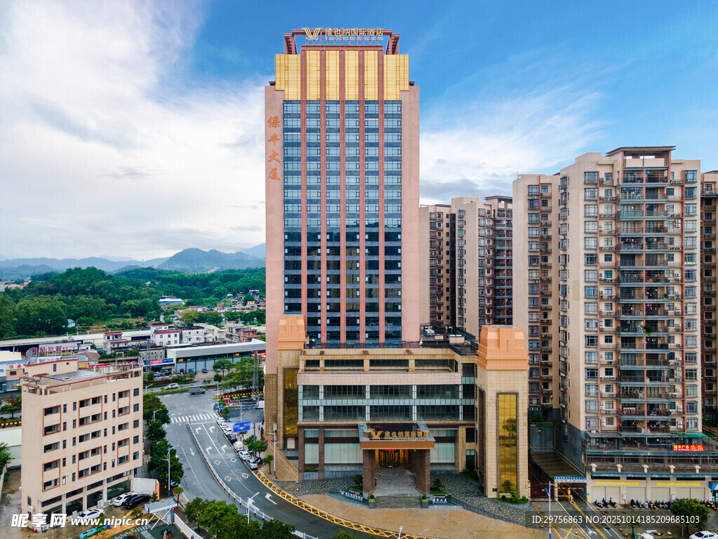 城市高楼建筑群俯瞰图