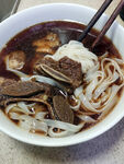牛肉河粉