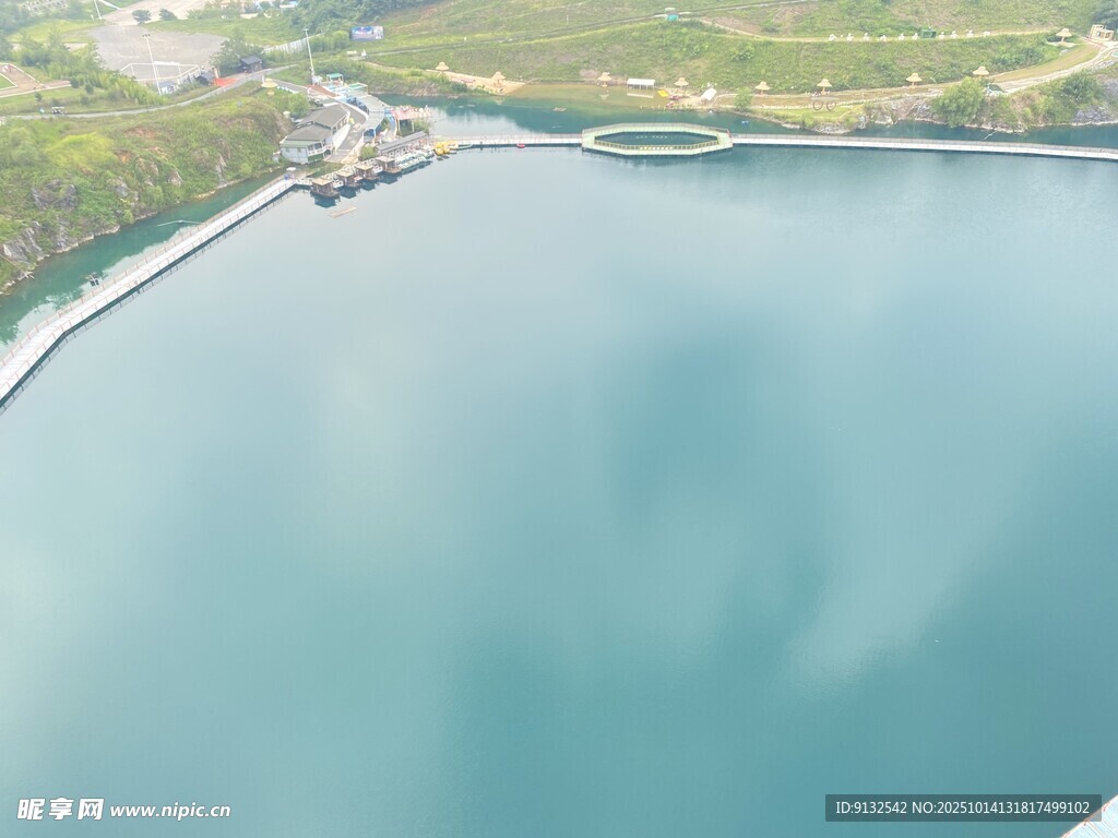 湖泊