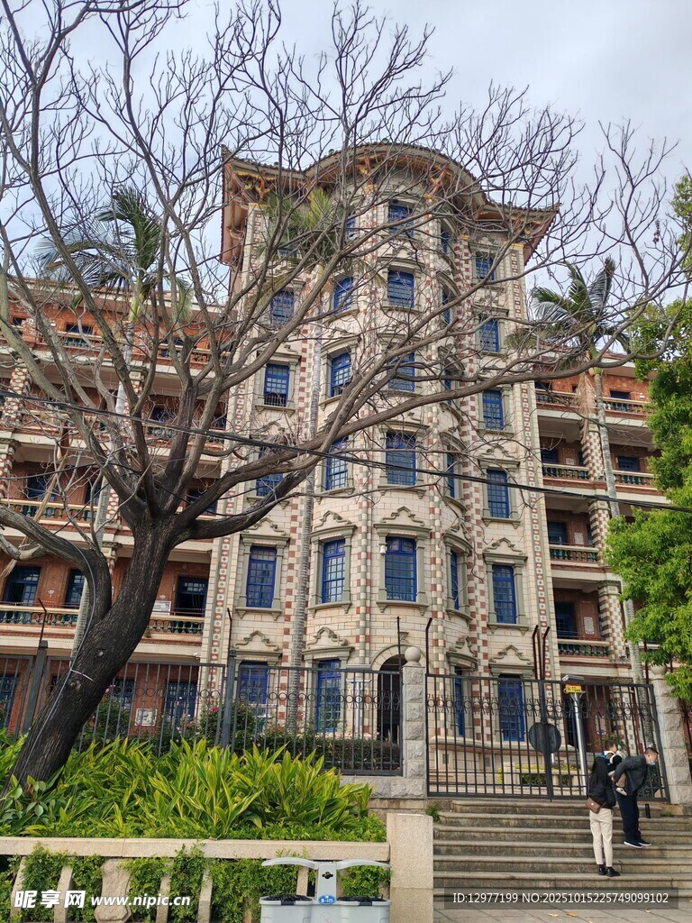 欧式风格多层建筑景观