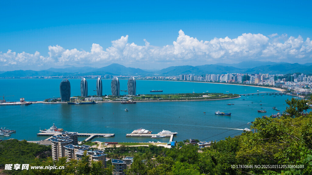 海滨城市美丽风光俯瞰
