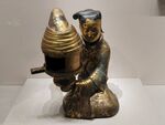 古代人物持物青铜雕像