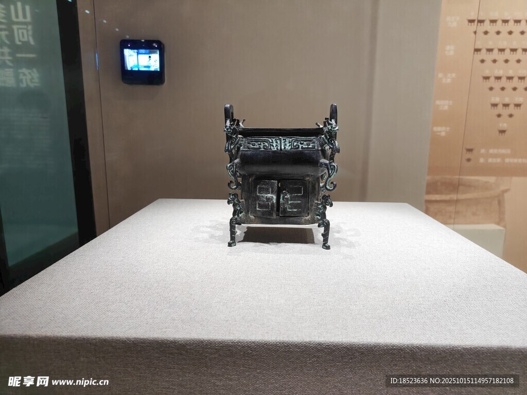 古代铜炉展品