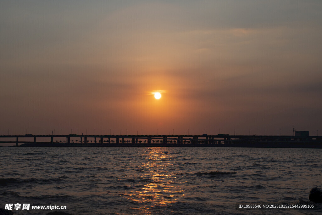 海上落日美景