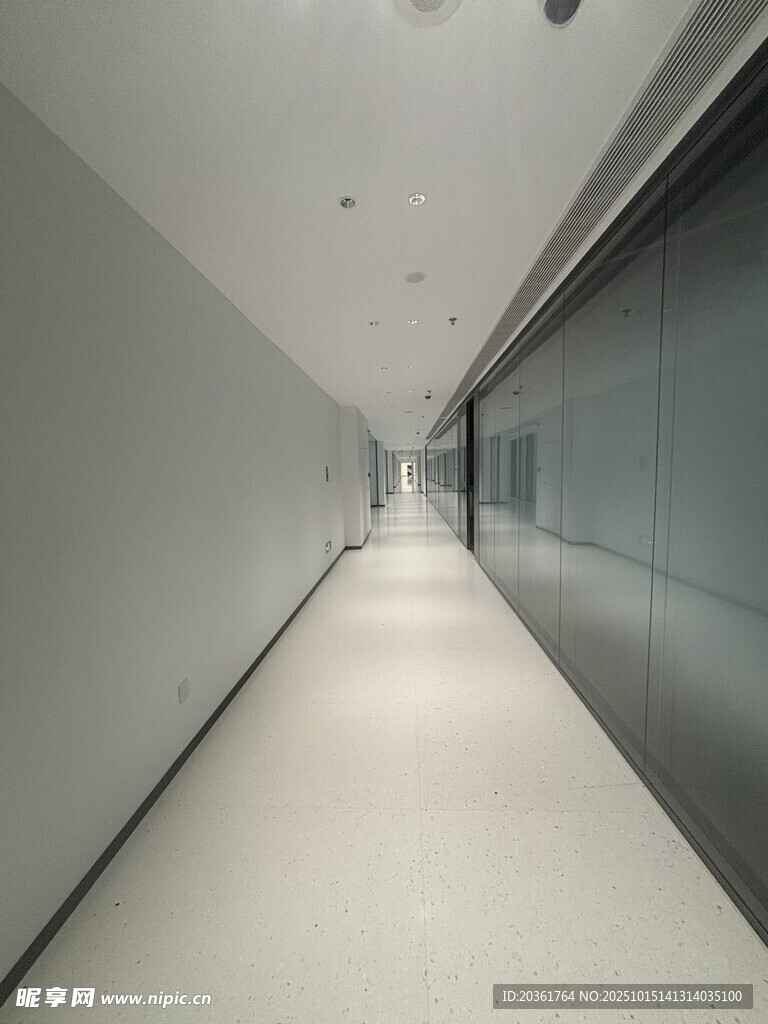 现代简约风办公走廊空间
