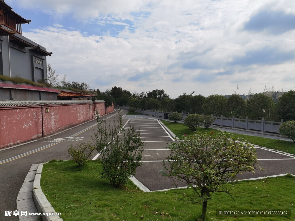 中式庭院景观道路