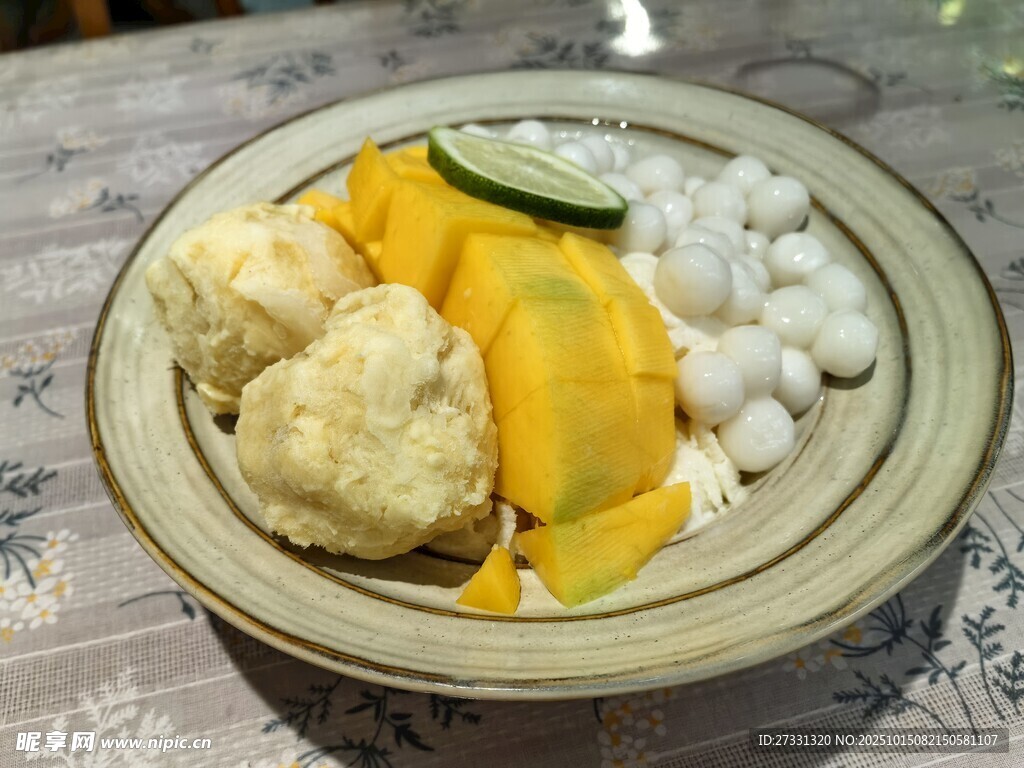芒果糯米团子甜品碗