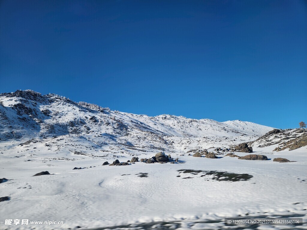 雪山壮丽风光