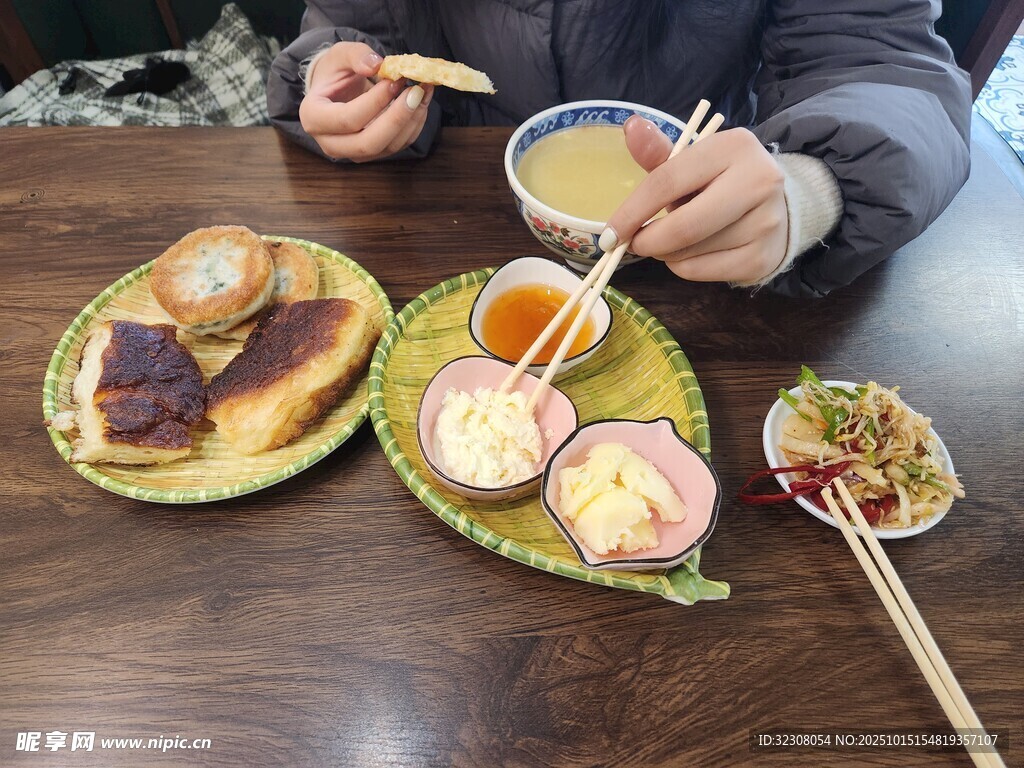 享受美味日式料理时刻