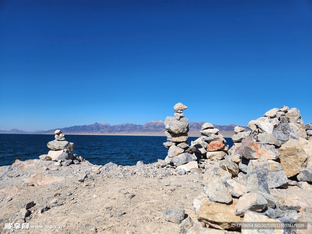 海边石堆景观