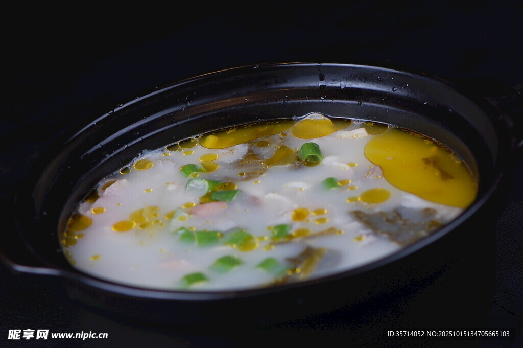 美味蛋花蔬菜汤