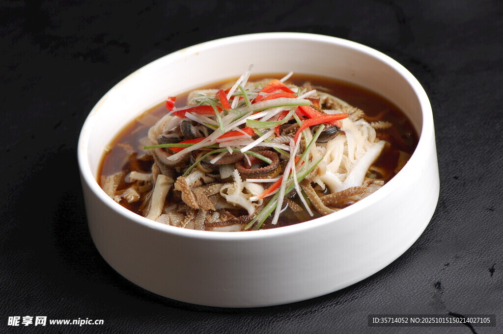 美味热汤面