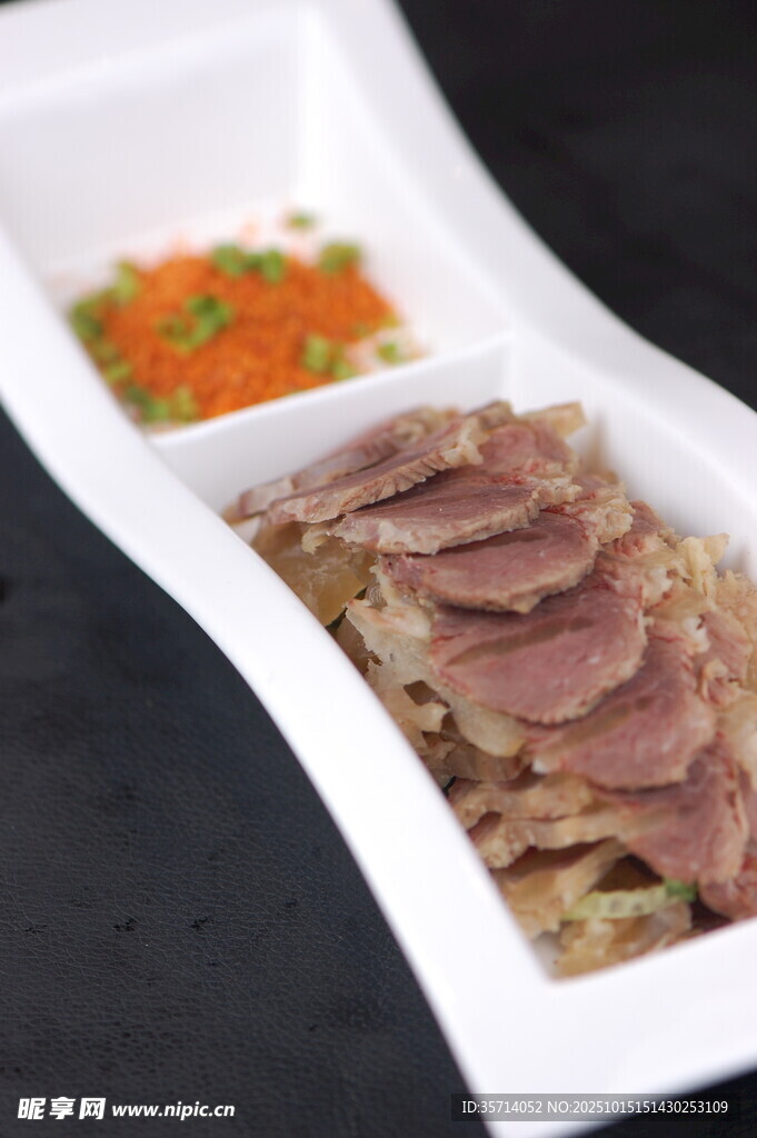 美味酱牛肉摆盘精致