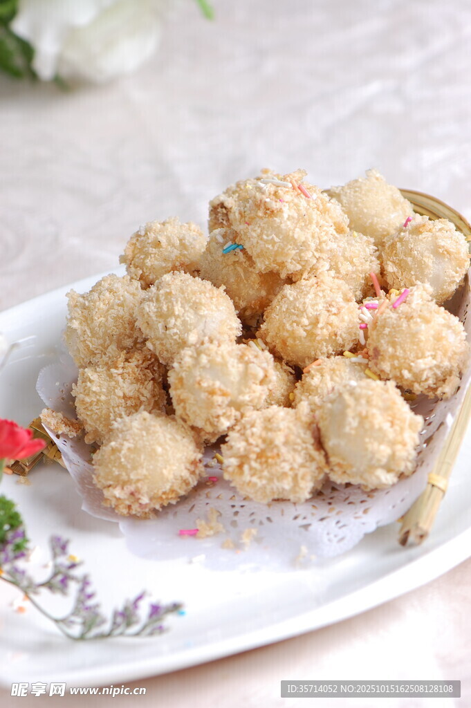 香酥美味炸丸子