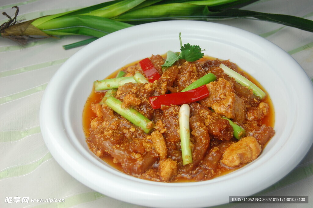 香辣美味鸡肉煲