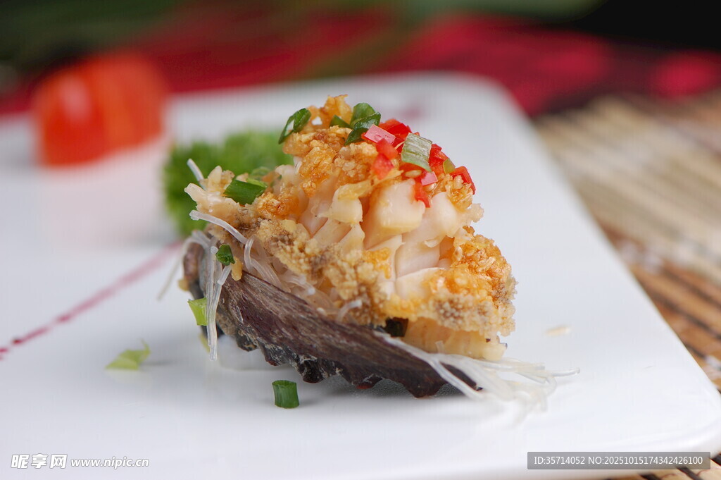 美味香煎鱼肉摆盘精致