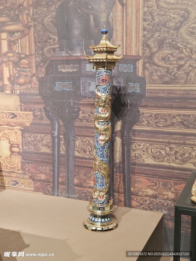 精美珐琅彩烛台
