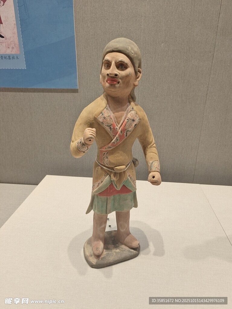古代陶俑人偶展示