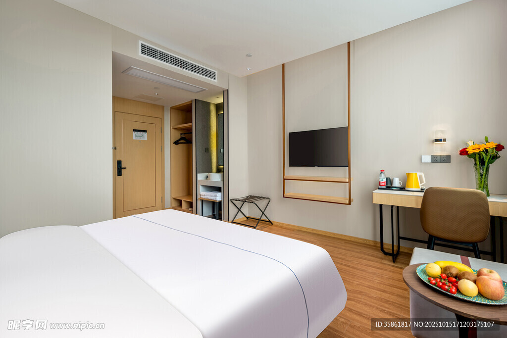 温馨舒适的现代风格酒店客房