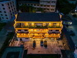 古雅建筑夜景灯火璀璨