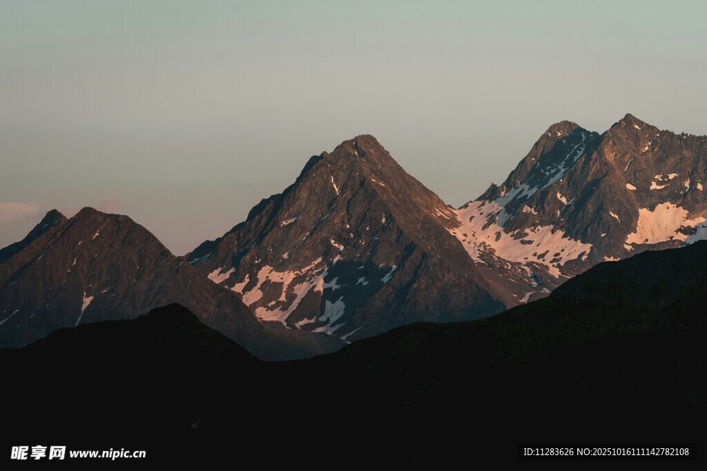 壮丽山景