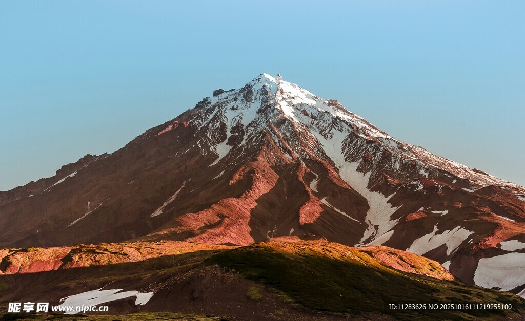 壮丽雪山景观