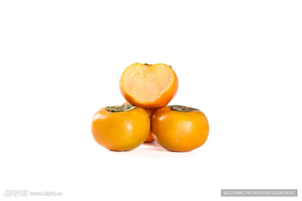 堆叠的新鲜柿子