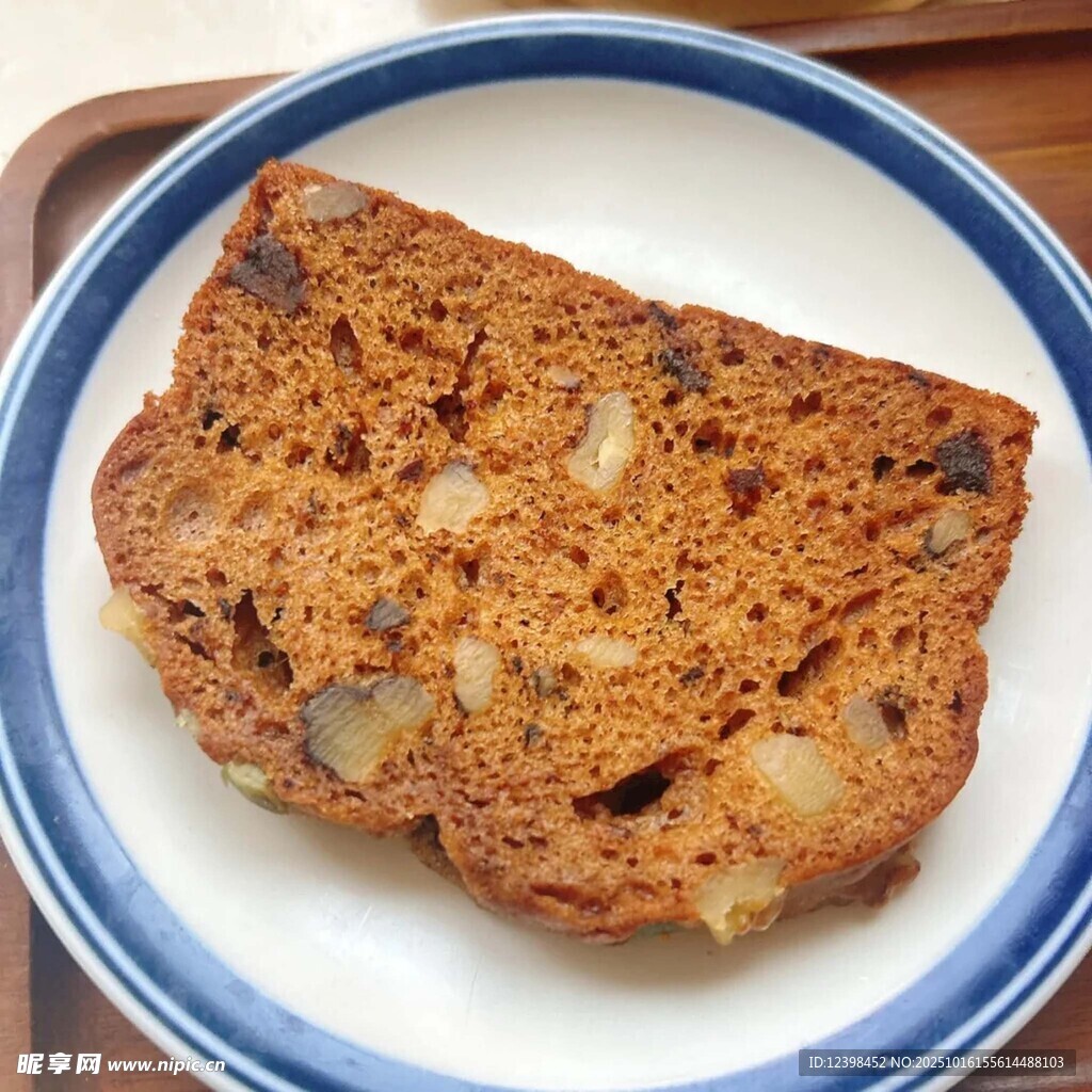 美味果仁面包切片
