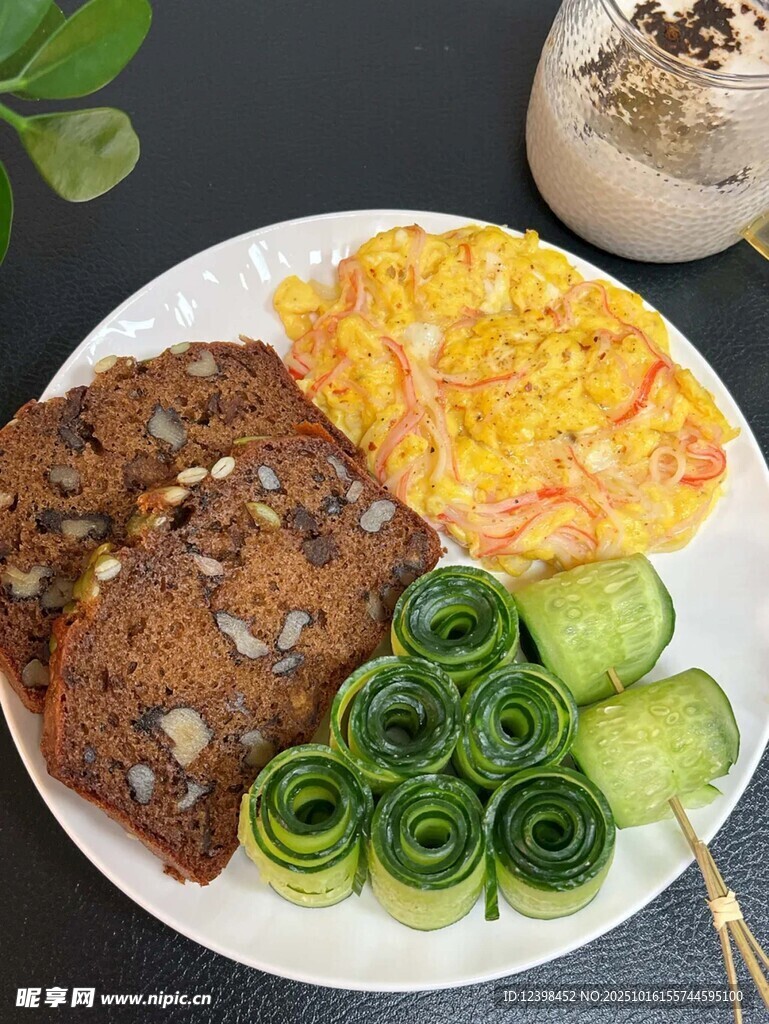 美味营养早餐拼盘