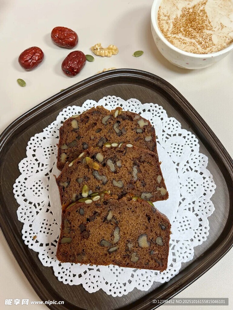 美味坚果布朗尼糕点