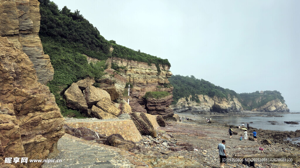 大连金石滩地层褶皱