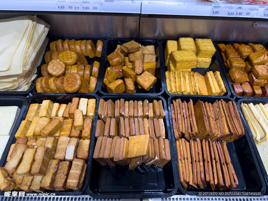多样美味豆制品整齐陈列