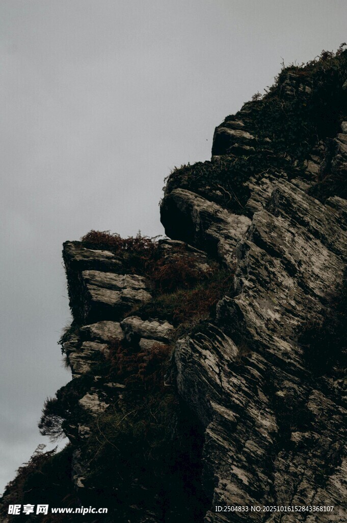 险峻山石景观