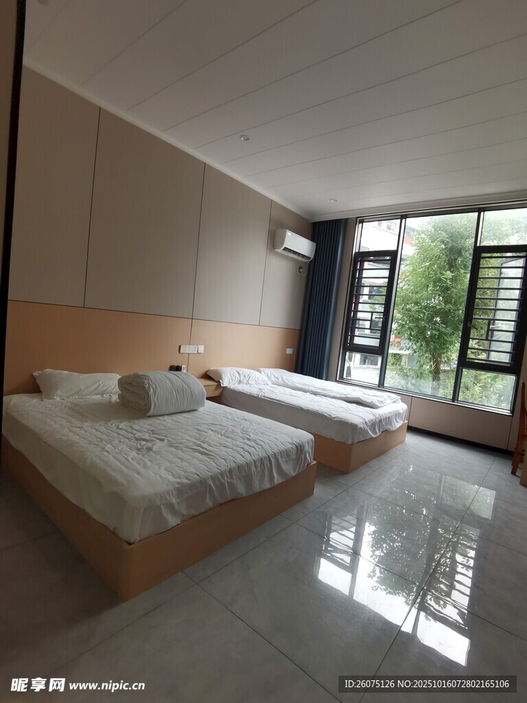 简约双床卧室室内场景