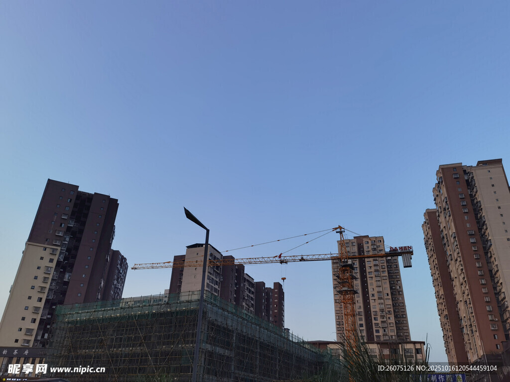 城市建筑工地景象