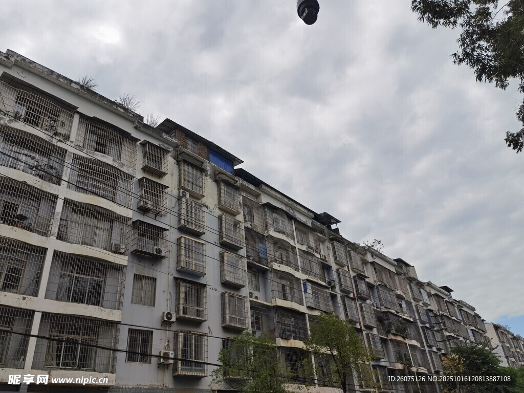 老旧居民楼外观景象