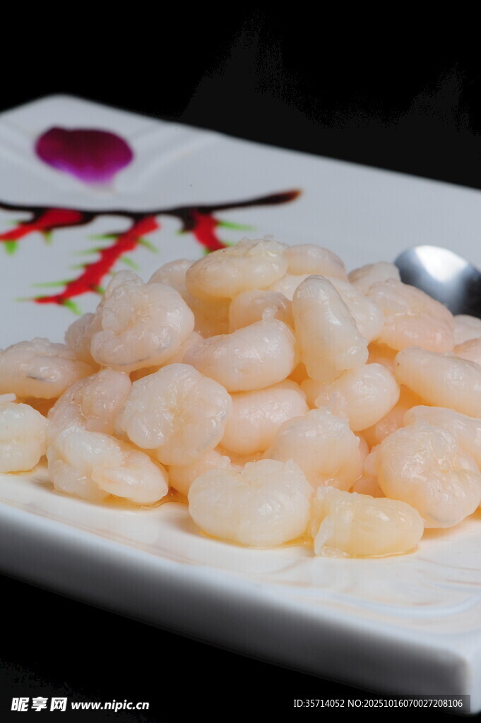美味虾仁摆盘
