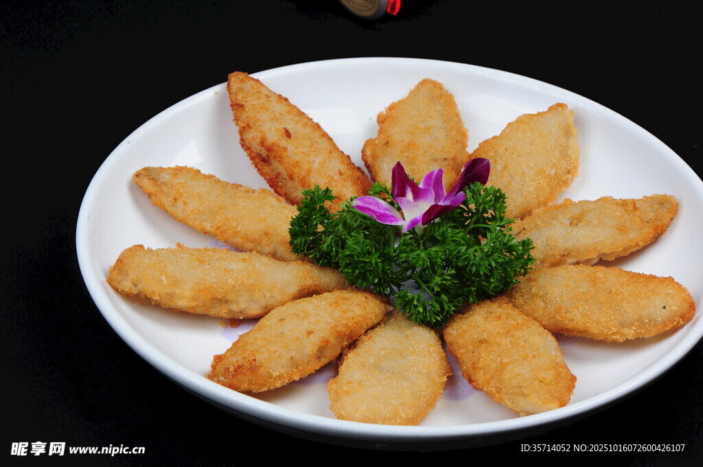 油炸美食摆盘精致