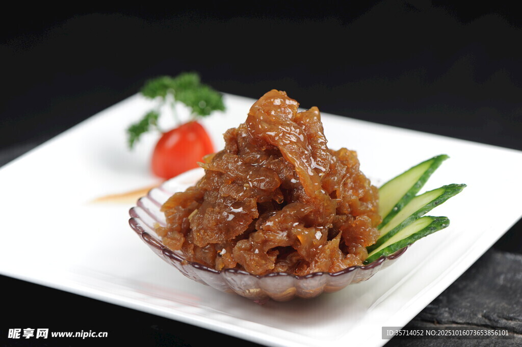 美味酱牛肉摆盘精致