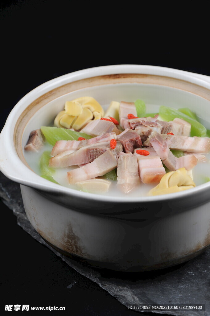 砂锅鲜肉蔬菜炖煮美食