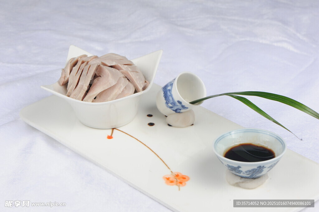 中式茶点与茶饮雅致组合
