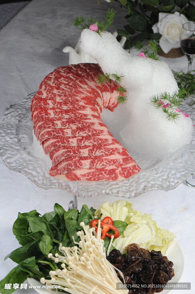 丰盛火锅食材拼盘