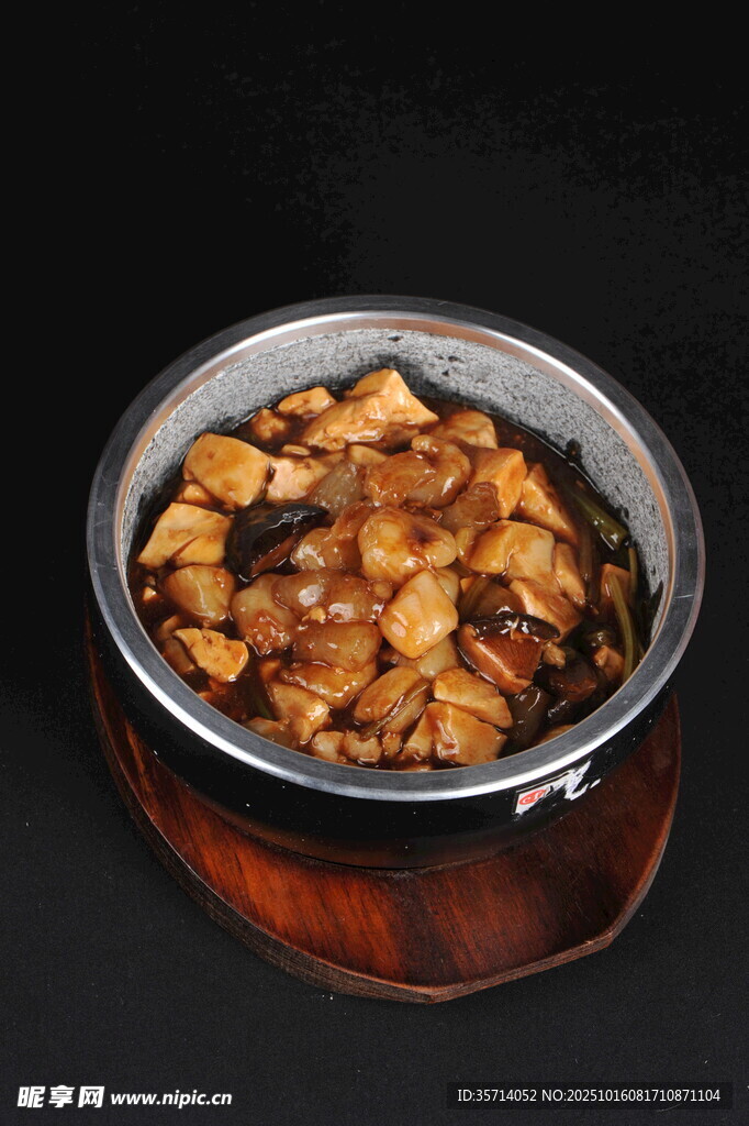 美味香菇焖豆腐
